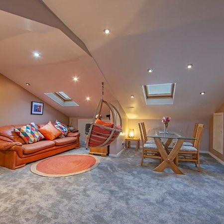 Premium 2Nd Floor 2 Bed Apt Sleeps 4 Adults In Oban Town Exteriér fotografie