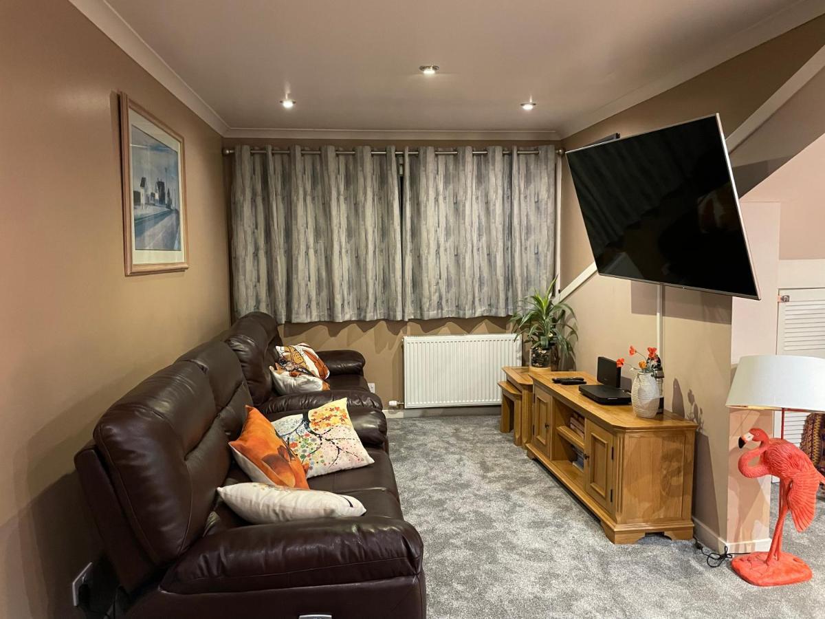 Premium 2Nd Floor 2 Bed Apt Sleeps 4 Adults In Oban Town Exteriér fotografie