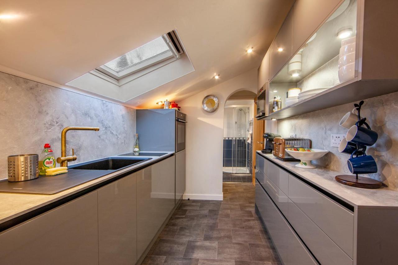Premium 2Nd Floor 2 Bed Apt Sleeps 4 Adults In Oban Town Exteriér fotografie